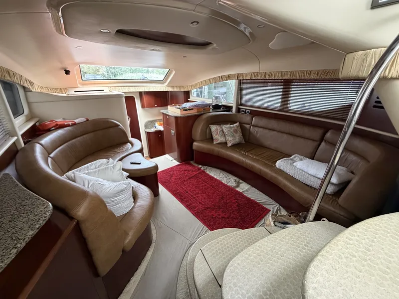 Slide: The Image of Sea Ray 390 Motor Yacht 2005 - 7288259
