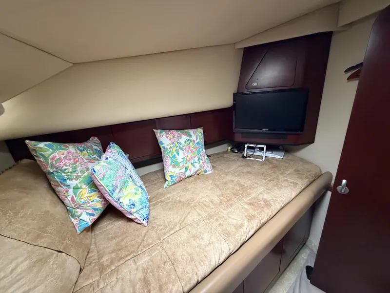 Slide: The Image of Sea Ray 390 Motor Yacht 2005 - 7288271
