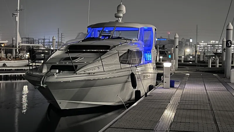 Slide: The Image of Sea Ray 390 Motor Yacht 2005 - 7288319