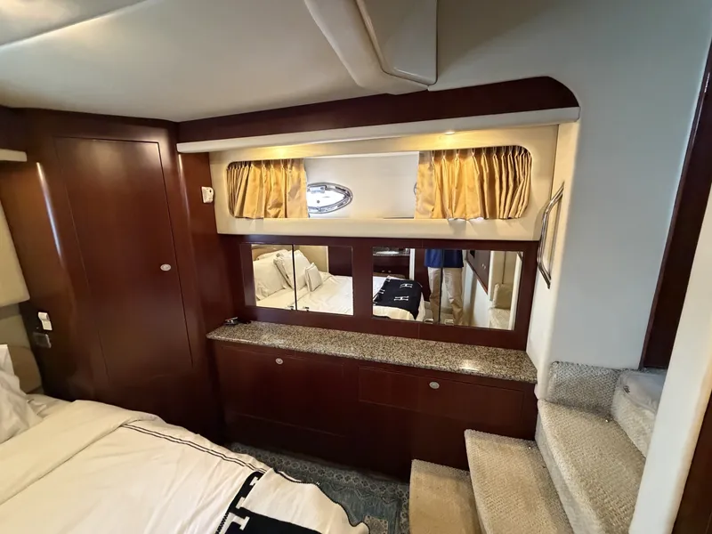 Slide: The Image of Sea Ray 390 Motor Yacht 2005 - 7288275