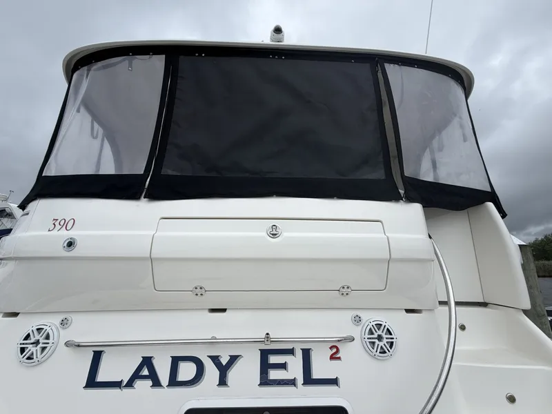 Slide: The Image of Sea Ray 390 Motor Yacht 2005 - 7288251