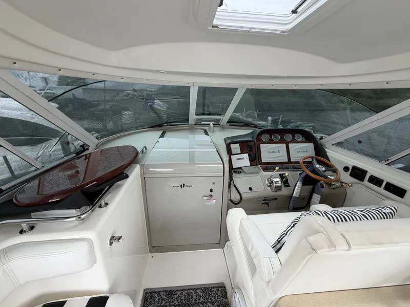 Slide: The Image of Sea Ray 390 Motor Yacht 2005 - 7288256
