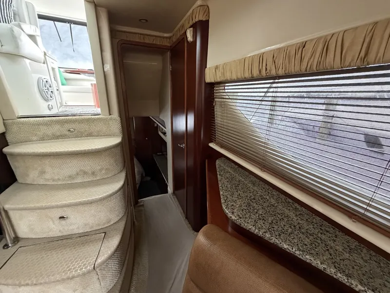 Slide: The Image of Sea Ray 390 Motor Yacht 2005 - 7288272