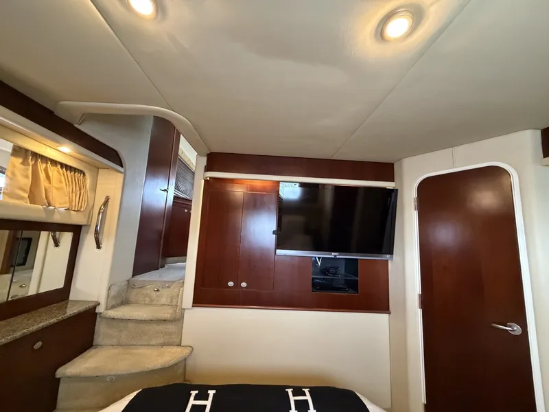 Slide: The Image of Sea Ray 390 Motor Yacht 2005 - 7288278