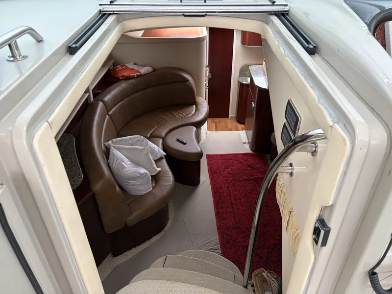 Slide: The Image of Sea Ray 390 Motor Yacht 2005 - 7288258