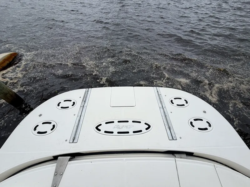Slide: The Image of Sea Ray 390 Motor Yacht 2005 - 7288249