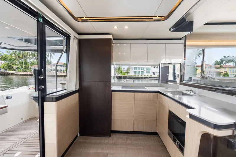 Slide: The Image of Absolute Navetta 52 2022 - 7398338