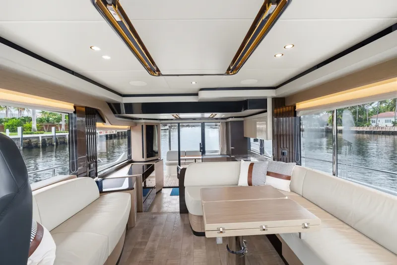 Slide: The Image of Absolute Navetta 52 2022 - 7398332