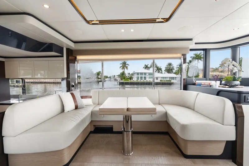 Slide: The Image of Absolute Navetta 52 2022 - 7398339