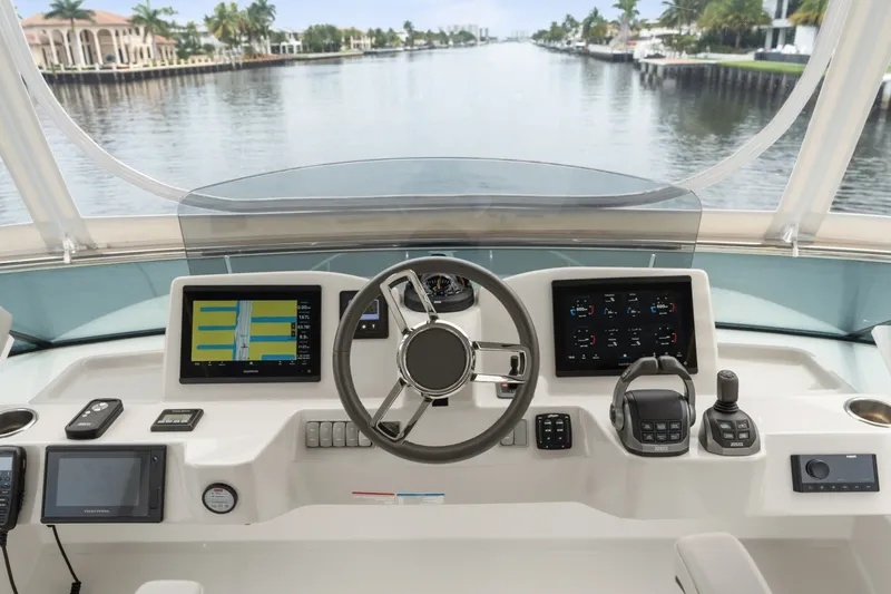 Slide: The Image of Absolute Navetta 52 2022 - 7398310
