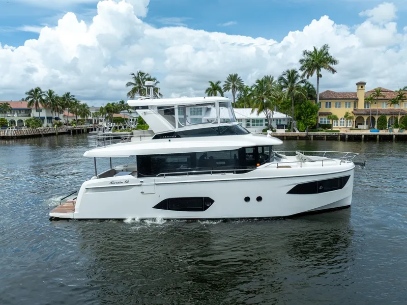 Slide: The Image of Absolute Navetta 52 2022 - 7398296