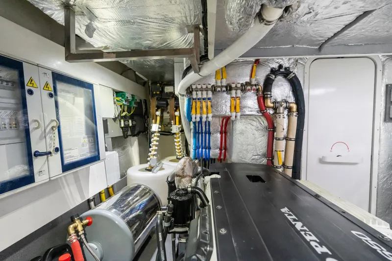 Slide: The Image of Absolute Navetta 52 2022 - 7398367