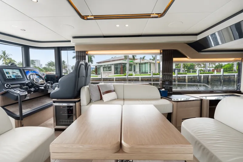 Slide: The Image of Absolute Navetta 52 2022 - 7398335
