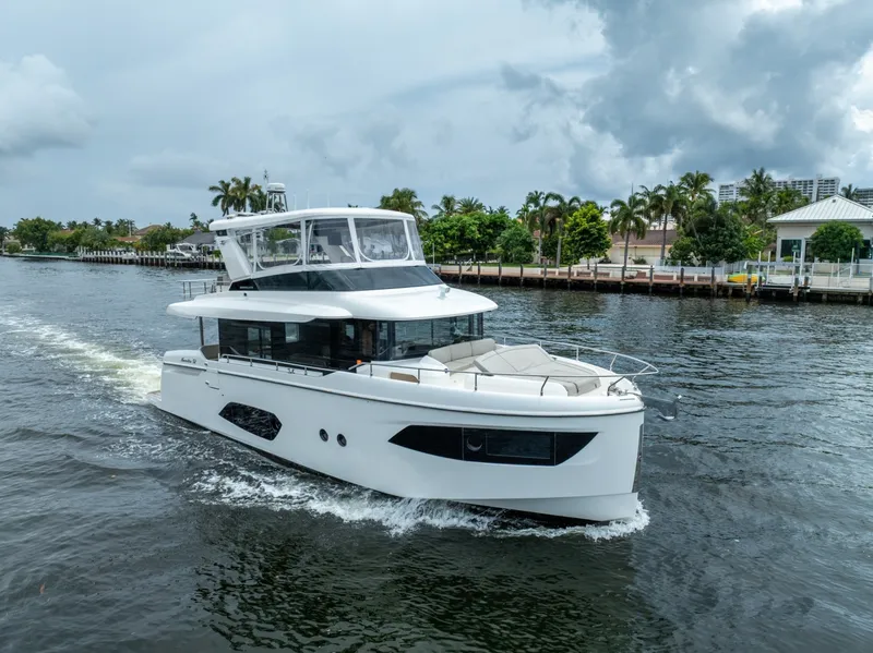 Slide: The Image of Absolute Navetta 52 2022 - 7398302
