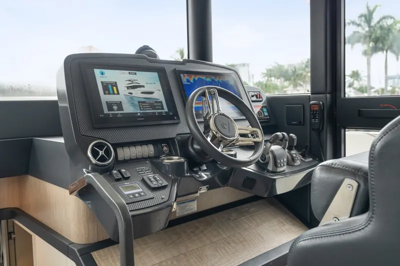 Slide: The Image of Absolute Navetta 52 2022 - 7398345