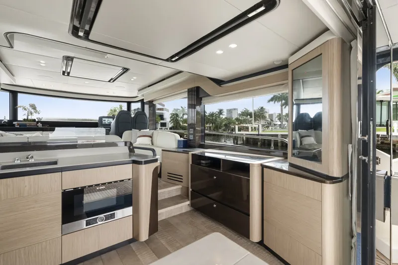 Slide: The Image of Absolute Navetta 52 2022 - 7398325