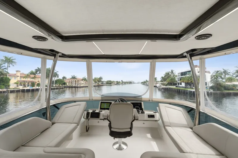 Slide: The Image of Absolute Navetta 52 2022 - 7398311