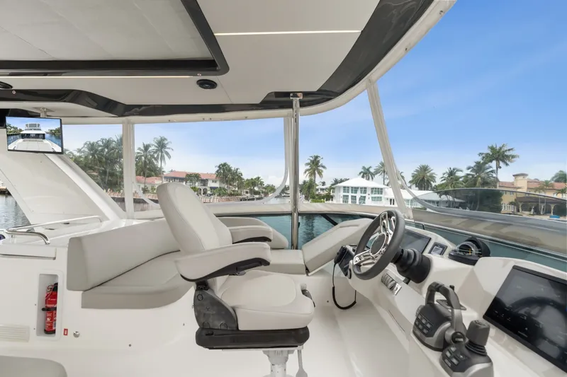 Slide: The Image of Absolute Navetta 52 2022 - 7398308