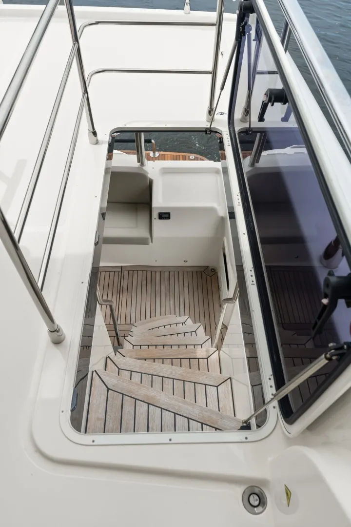 Slide: The Image of Absolute Navetta 52 2022 - 7398314