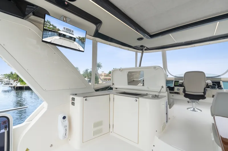 Slide: The Image of Absolute Navetta 52 2022 - 7398313