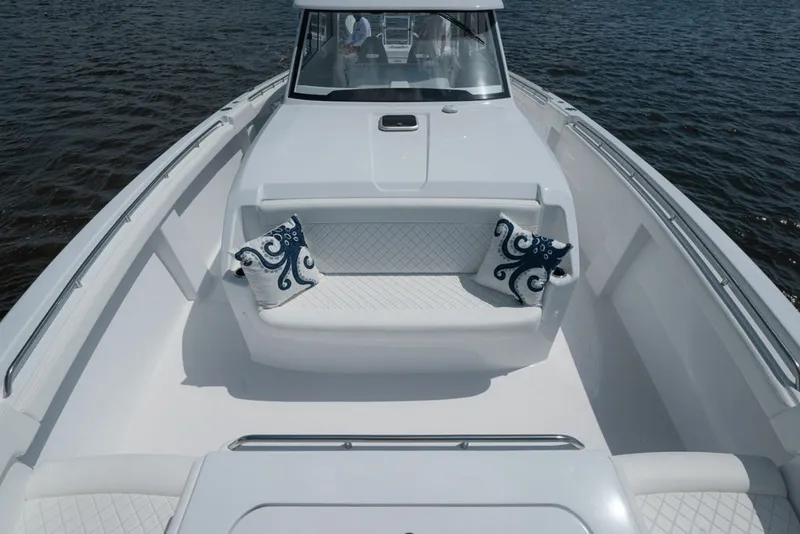 Slide: The Image of Powercat Toro 42 2026 - 7289239