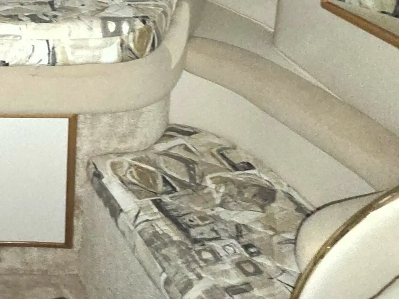 Slide: The Image of V Berth Seating 1999 Sea Ray 340 Sundancer - 7289030