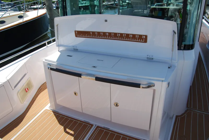 Slide: The Image of Axopar 37 XC Cross Cabin 2022 - 7289109