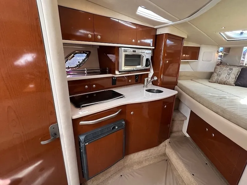 Slide: The Image of Sea Ray 310 Sundancer 2008 - 7289118