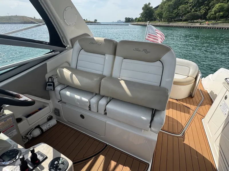 Slide: The Image of Sea Ray 310 Sundancer 2008 - 7289108