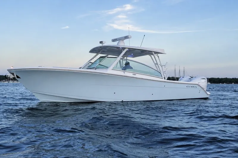 The Image of Cobia 330 DC 2023 - undefined
