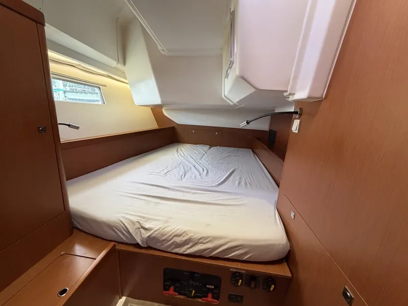 Slide: The Image of Beneteau Oceanis 41 2014 - 7405948
