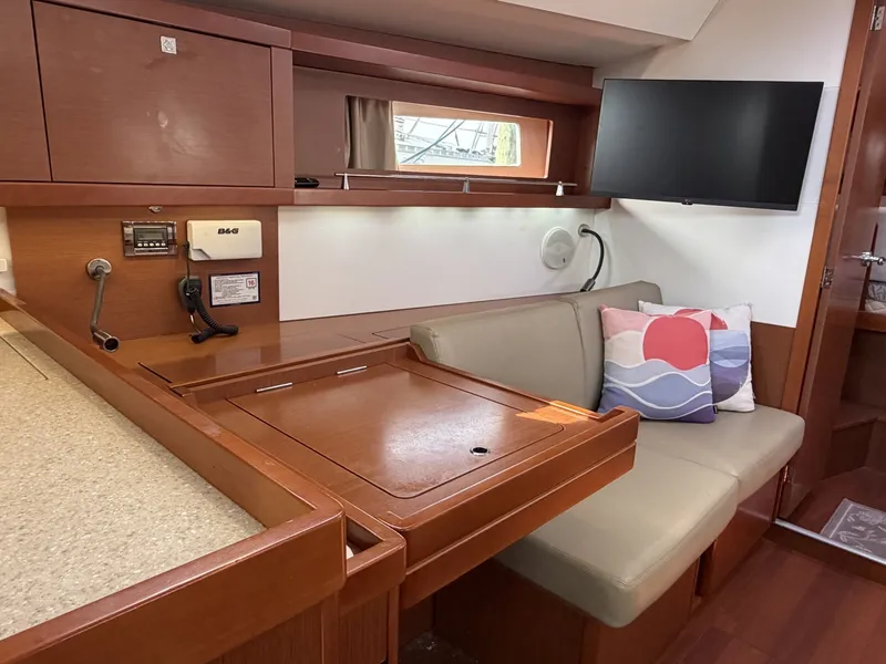 Slide: The Image of Beneteau Oceanis 41 2014 - 7405955