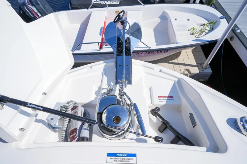 Slide: The Image of Sea Ray SLX 310 Outboard 2024 - 7289397