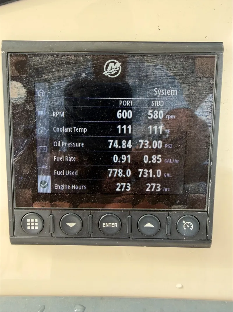 Slide: The Image of Boston Whaler 270 Vantage 2019 - 7308606