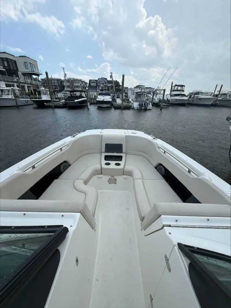 Slide: The Image of Boston Whaler 270 Vantage 2019 - 7308603