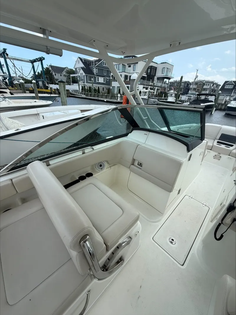 Slide: The Image of Boston Whaler 270 Vantage 2019 - 7308918