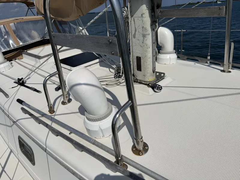 Slide: The Image of Pacific Seacraft 37 1994 - 7309023