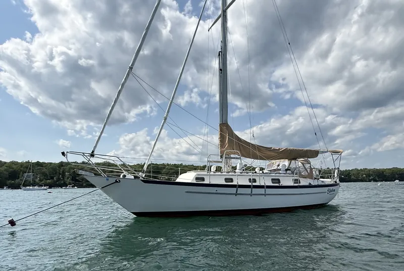 Slide: The Image of Pacific Seacraft 37 1994 - 7308971