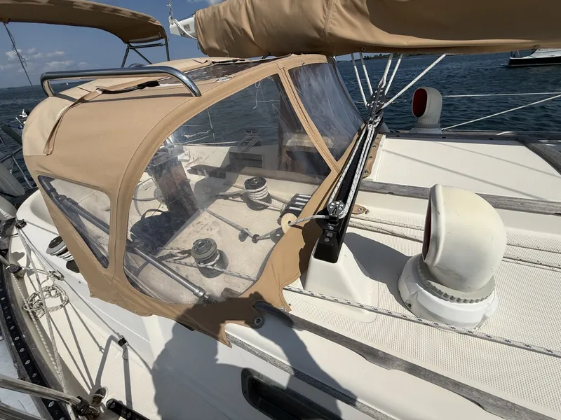 Slide: The Image of Pacific Seacraft 37 1994 - 7309031