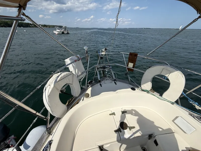 Slide: The Image of Pacific Seacraft 37 1994 - 7309034