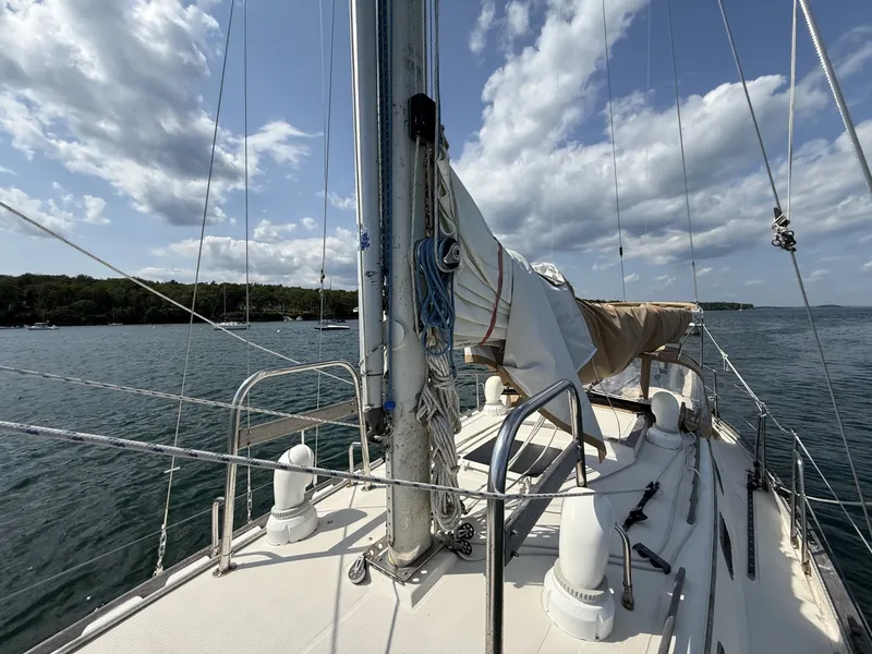 Slide: The Image of Pacific Seacraft 37 1994 - 7309025