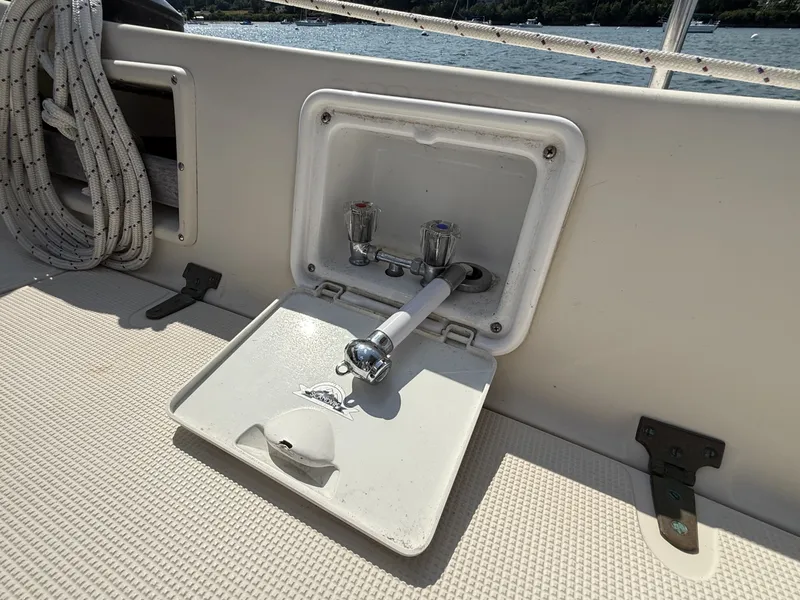 Slide: The Image of Pacific Seacraft 37 1994 - 7309042