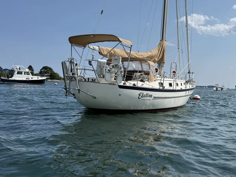Slide: The Image of Pacific Seacraft 37 1994 - 7308974