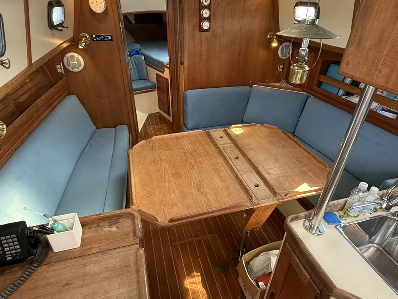 Slide: The Image of Pacific Seacraft 37 1994 - 7308980