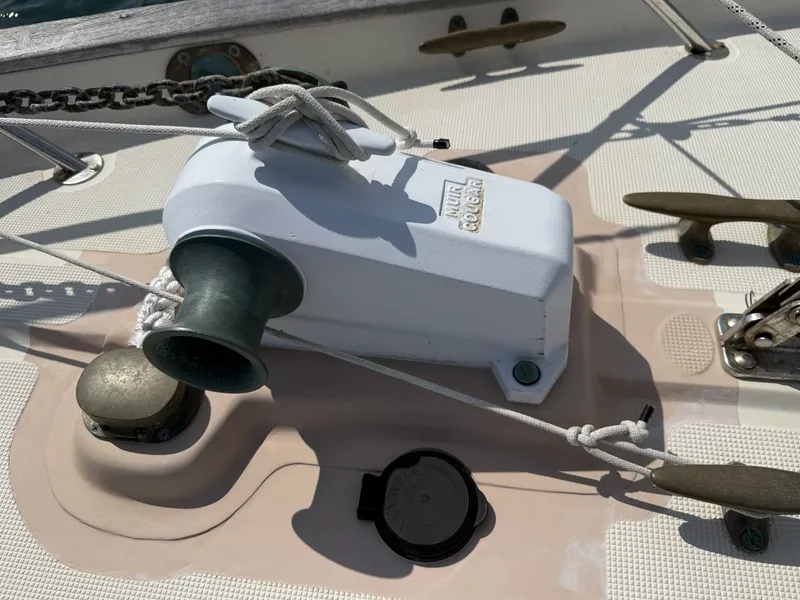 Slide: The Image of Pacific Seacraft 37 1994 - 7309019
