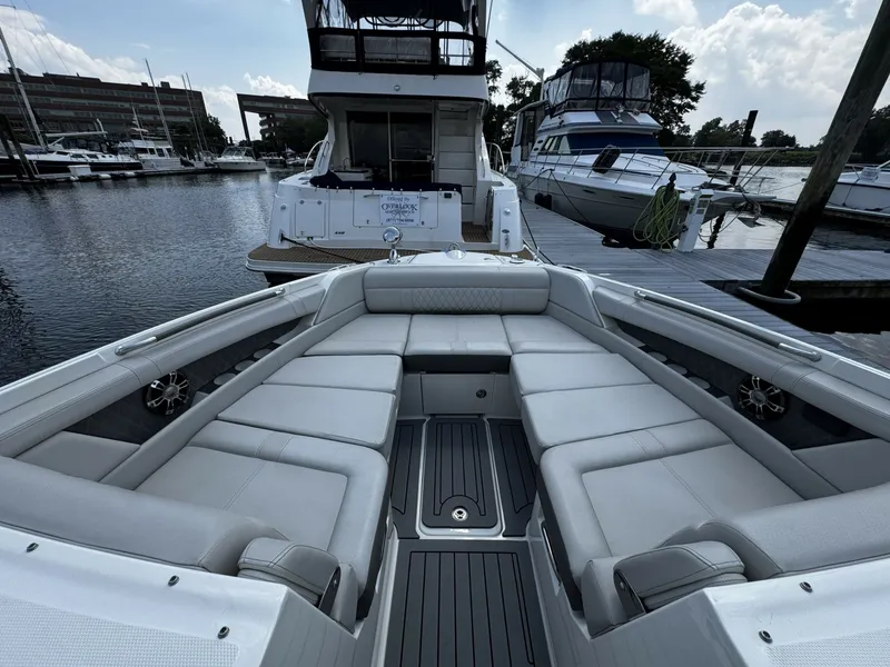 Slide: The Image of Sea Ray 350 SLX 2021 - 7309466