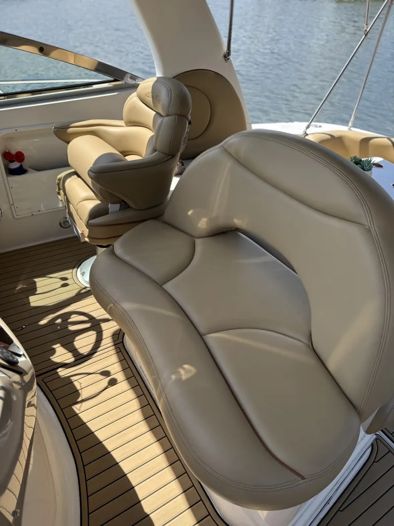 Slide: The Image of Sea Ray 380 Sundancer 2002 - 7368852