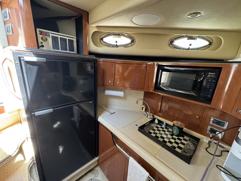 Slide: The Image of Sea Ray 380 Sundancer 2002 - 7368869