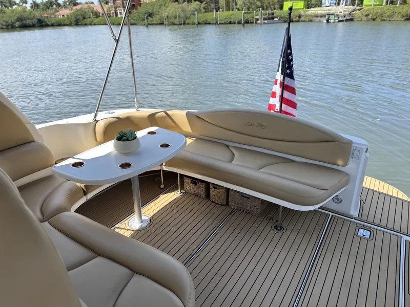 Slide: The Image of Sea Ray 380 Sundancer 2002 - 7368850