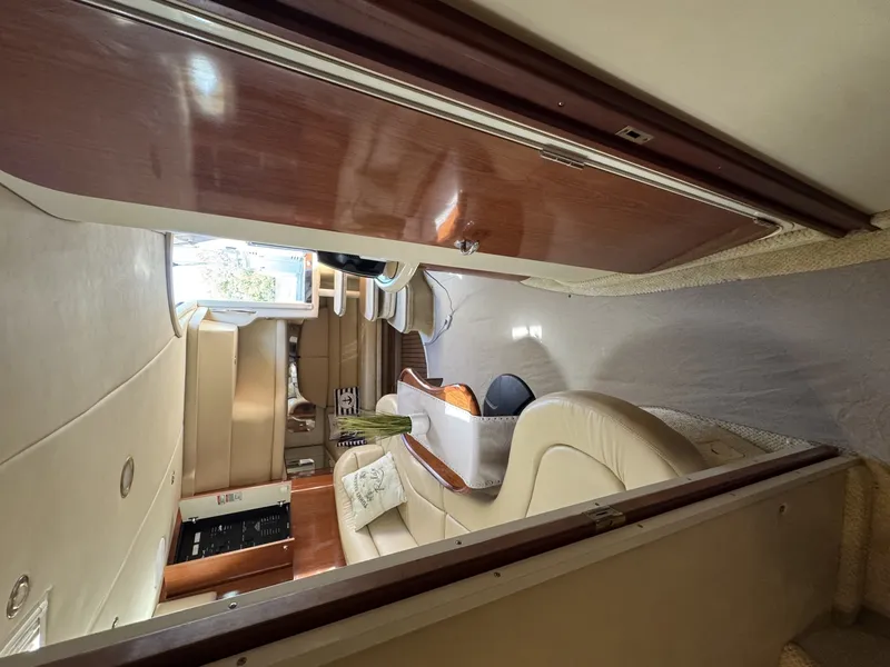 Slide: The Image of Sea Ray 380 Sundancer 2002 - 7368873